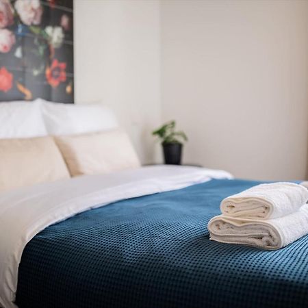 Happily 2 Bedroom Serviced Apartment 75M2 -Nb306H- Rotterdam Dış mekan fotoğraf