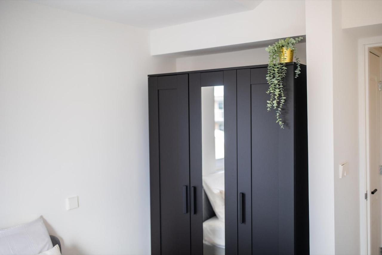 Happily 2 Bedroom Serviced Apartment 75M2 -Nb306H- Rotterdam Dış mekan fotoğraf