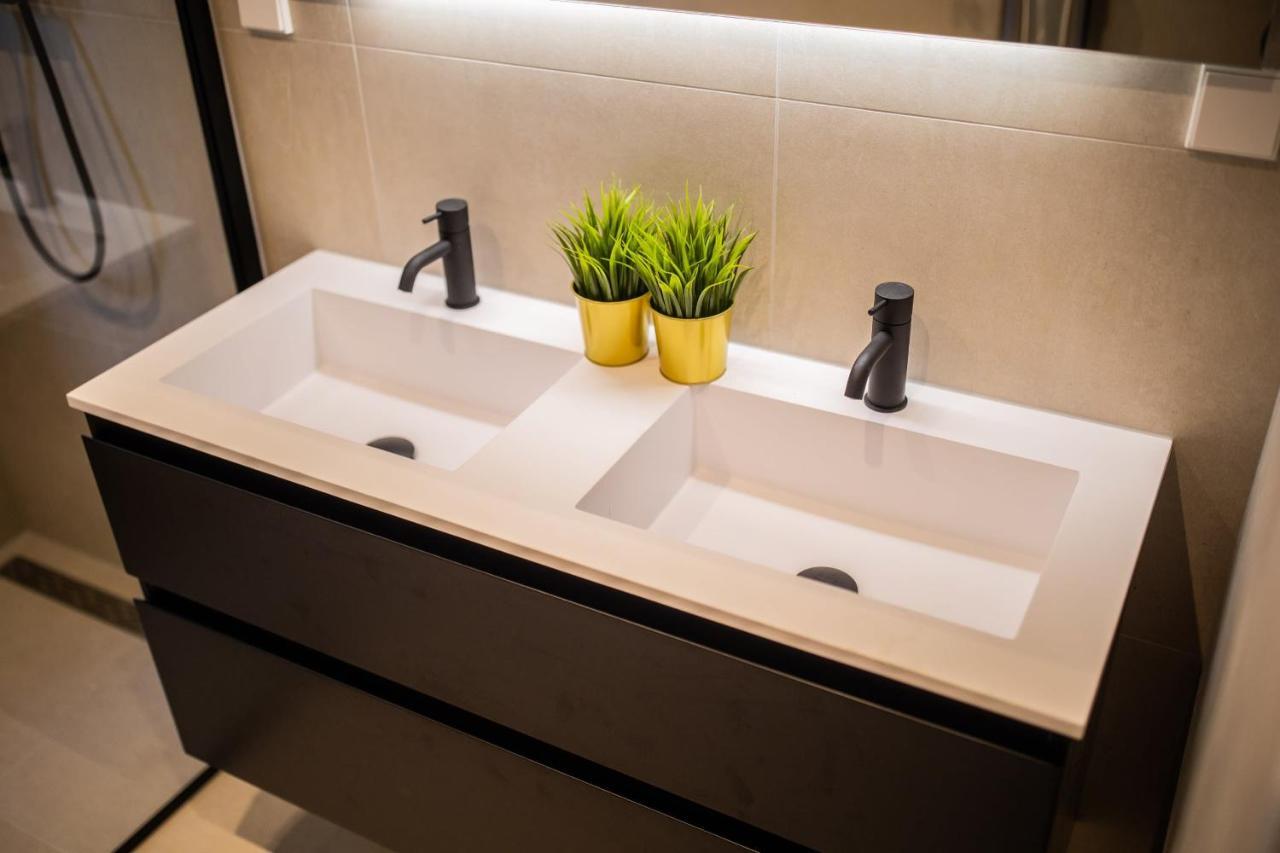 Happily 2 Bedroom Serviced Apartment 75M2 -Nb306H- Rotterdam Dış mekan fotoğraf